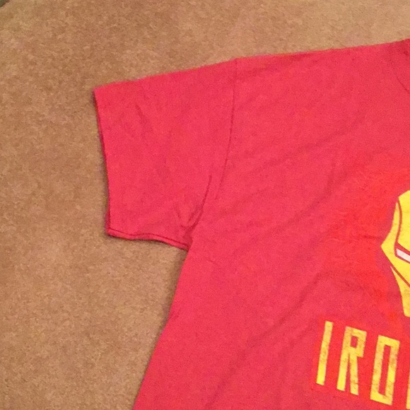 T-Shirt - Picture 4 of 7